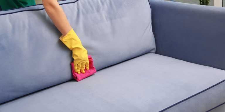 Leia mais sobre o artigo Como Limpar Sofá Linho