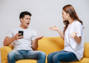 Leia mais sobre o artigo Dúvidas Sobre a Lavagem de Sofá